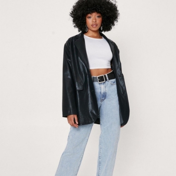 Nasty Gal Black Vegan Leather Oversized Blazer - Picture 3 of 11